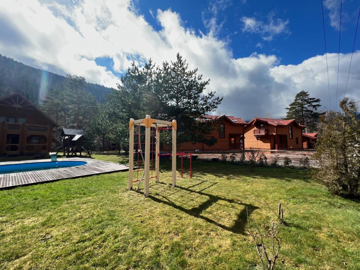 Villa Затишна De Luxe Mykulychyn Luaran gambar